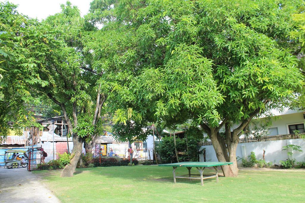 Tonglen Beach Resort Balabag  Екстериор снимка