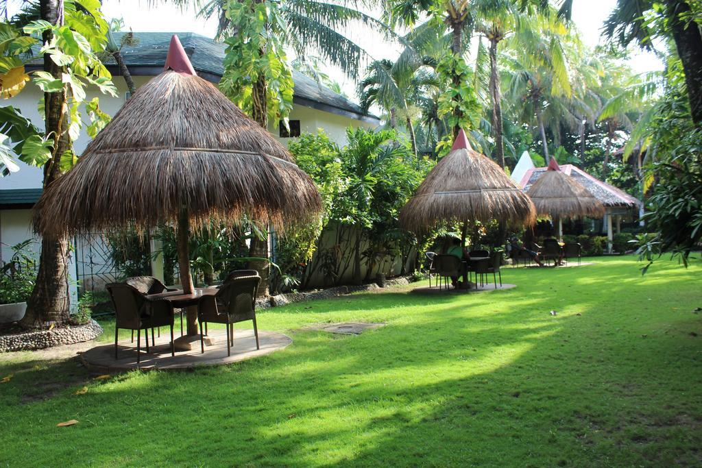 Tonglen Beach Resort Balabag  Екстериор снимка