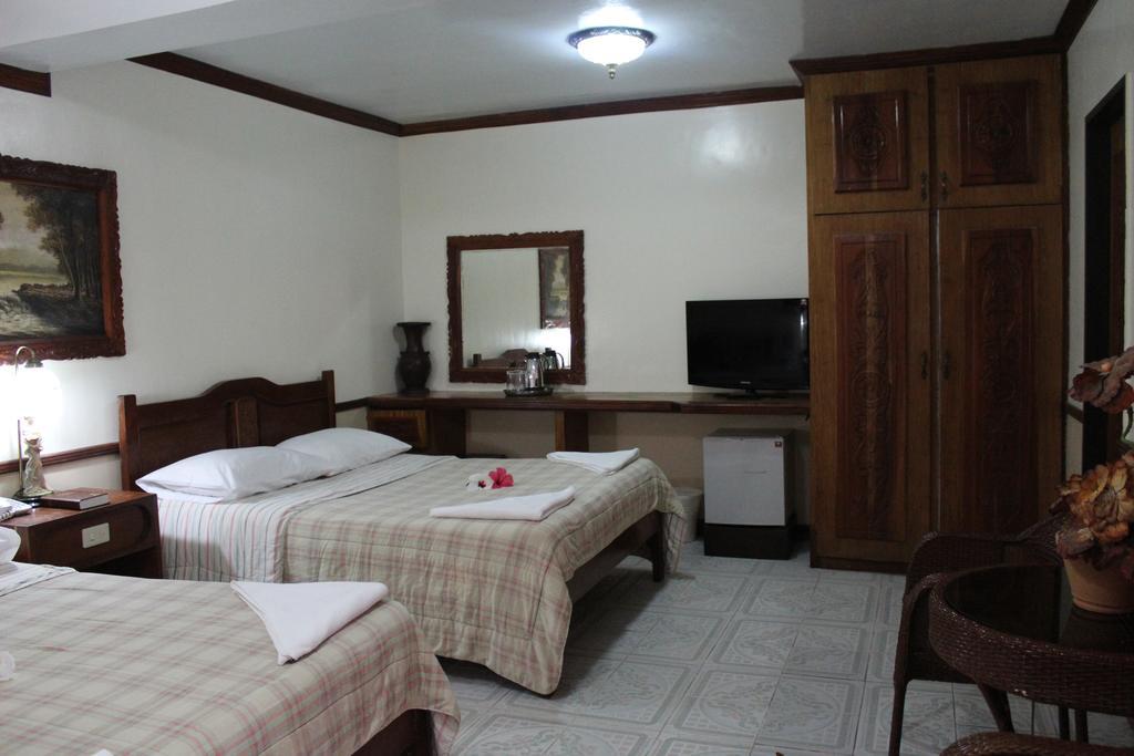 Tonglen Beach Resort Balabag  Стая снимка