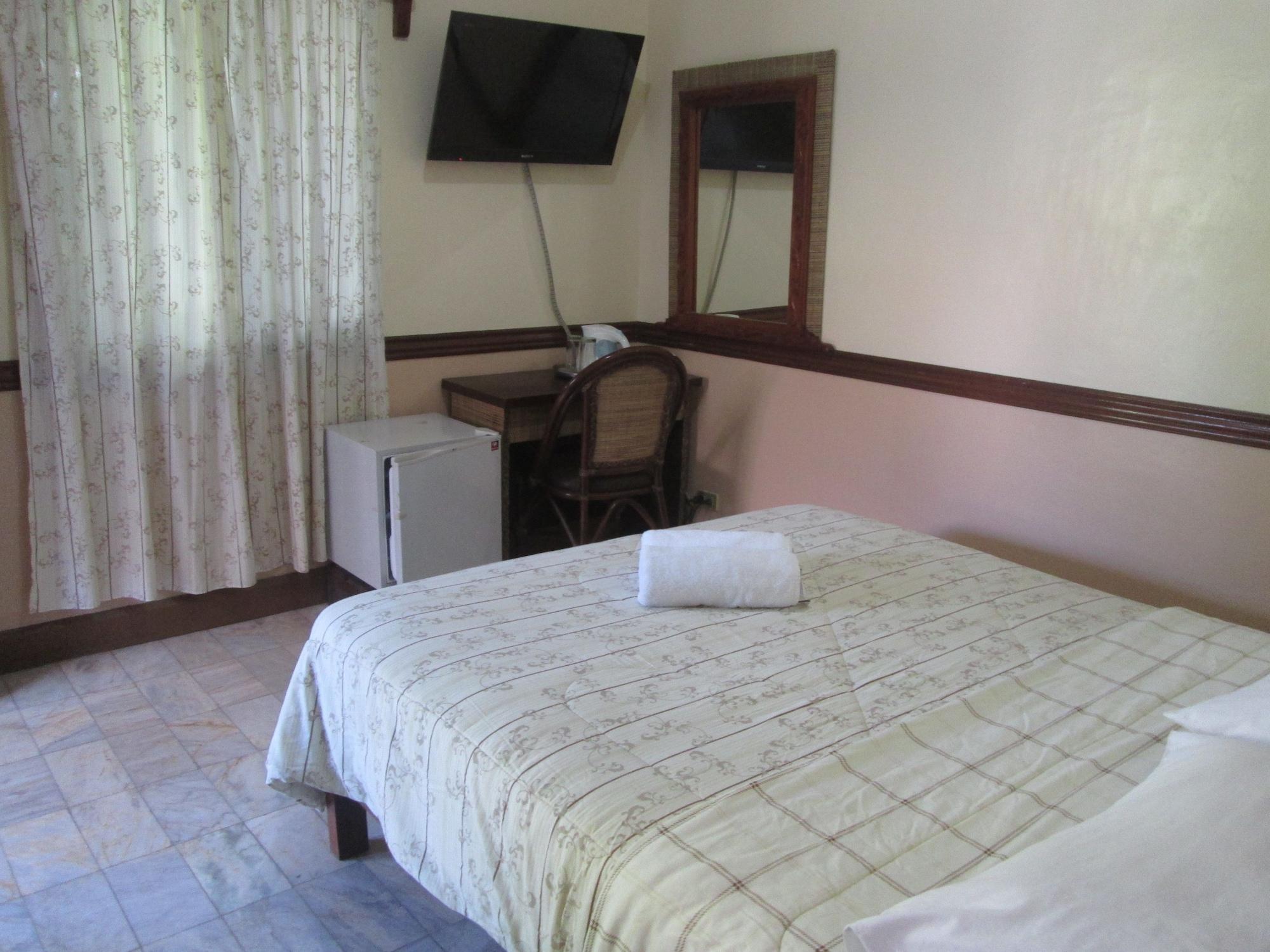 Tonglen Beach Resort Balabag  Екстериор снимка