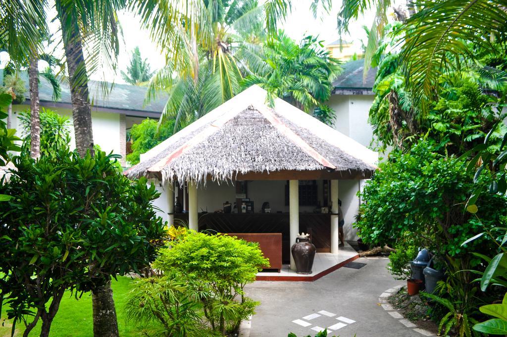 Tonglen Beach Resort Balabag  Екстериор снимка