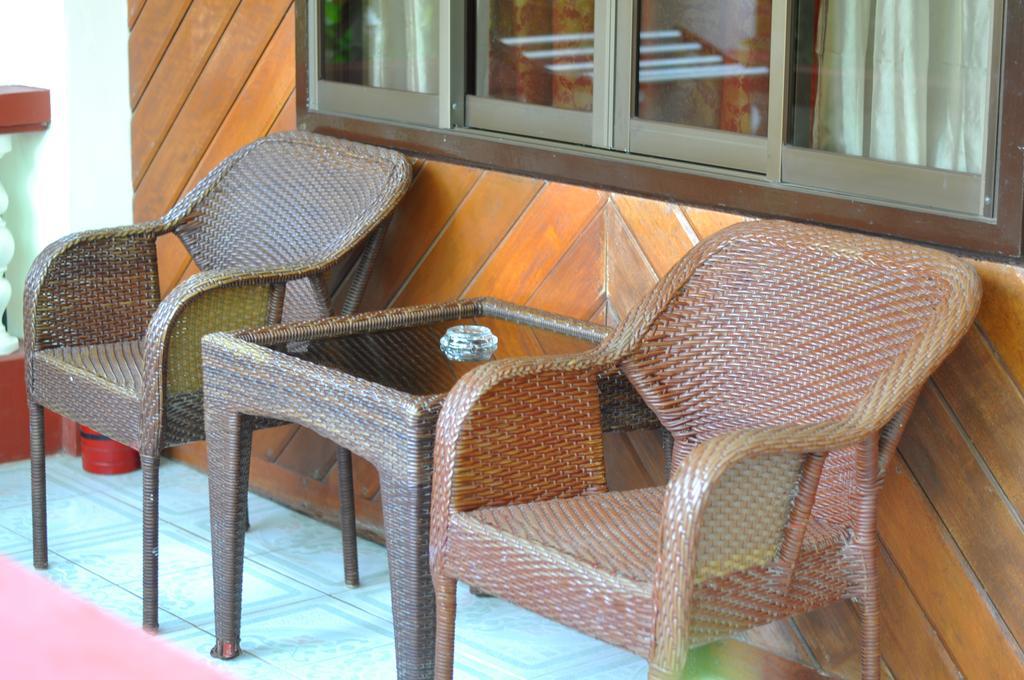 Tonglen Beach Resort Balabag  Екстериор снимка